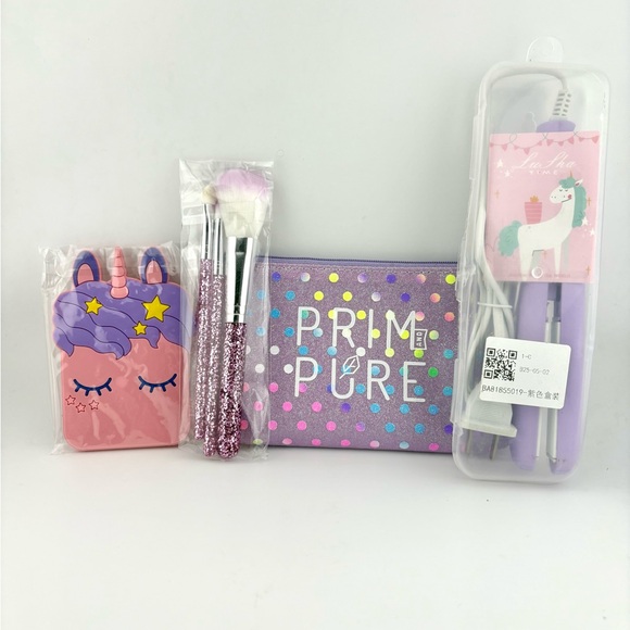 Other - Prim & Pure Unicorn 4 Piece Beauty Set NWOT
